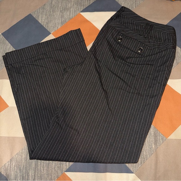 Lane Bryant Women’s Wide Leg Trousers Size 16 Charcoal Gray W/ White Pinstripes - Picture 8 of 9